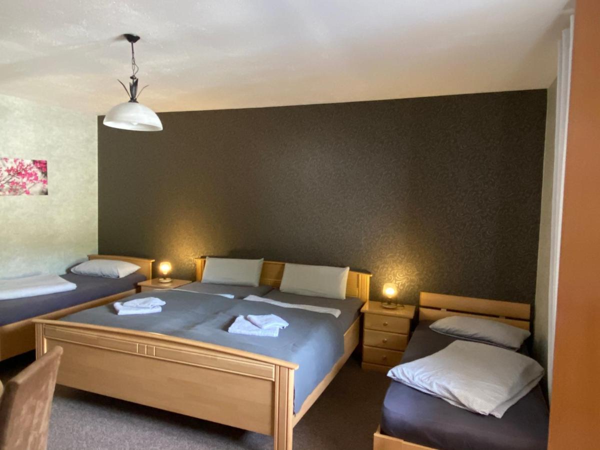 Rooms4ring Privatzimmer am Nürburgring Quiddelbach Eksteriør billede