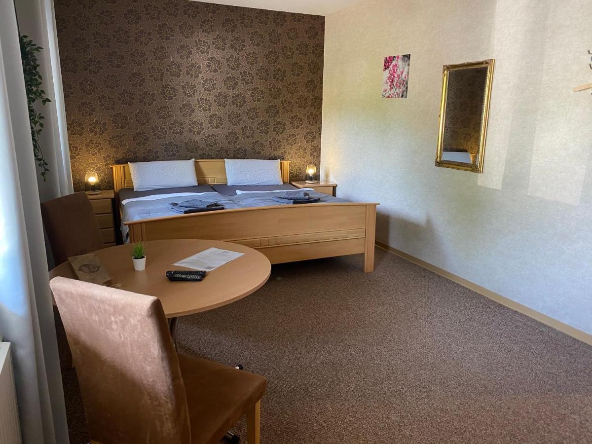 Rooms4ring Privatzimmer am Nürburgring Quiddelbach Eksteriør billede